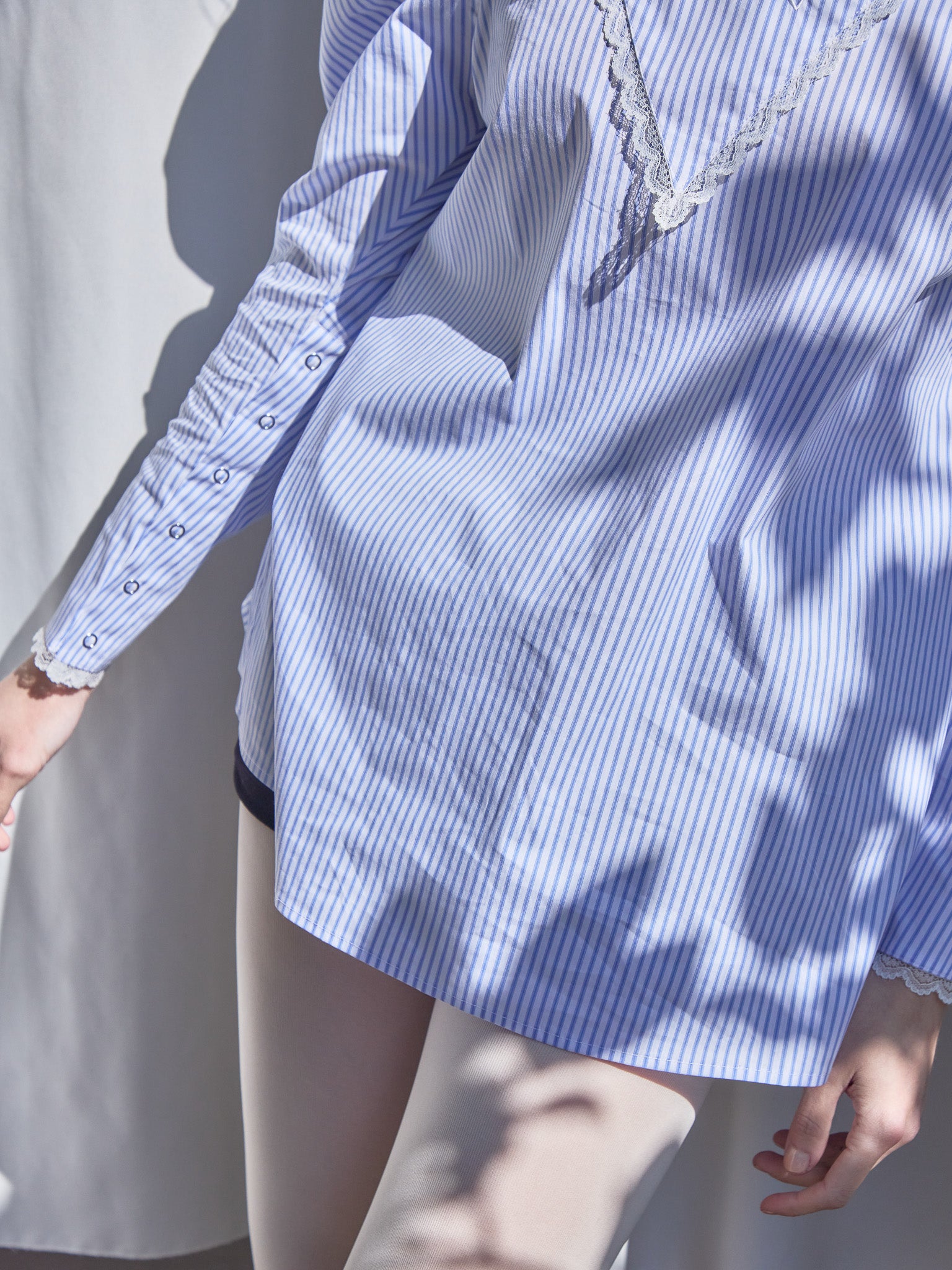 Tulip embroidered volume sleeve blouse ストライプ size:M model:174cm KATERYNA
