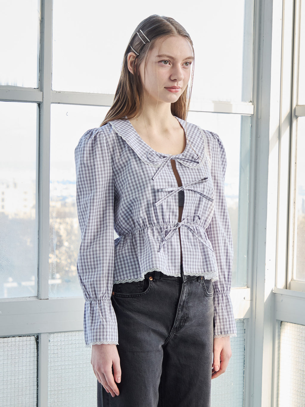 Front ribbon blouse グレー size:M model:171cm ANIUTA