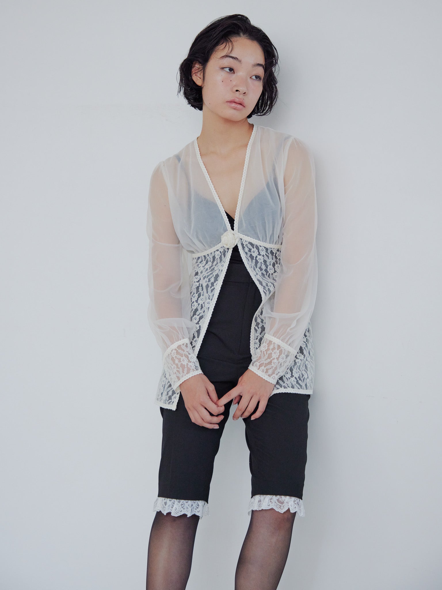 Rose sheer blouse アイボリー size:M model:161cm 富樫かなえ