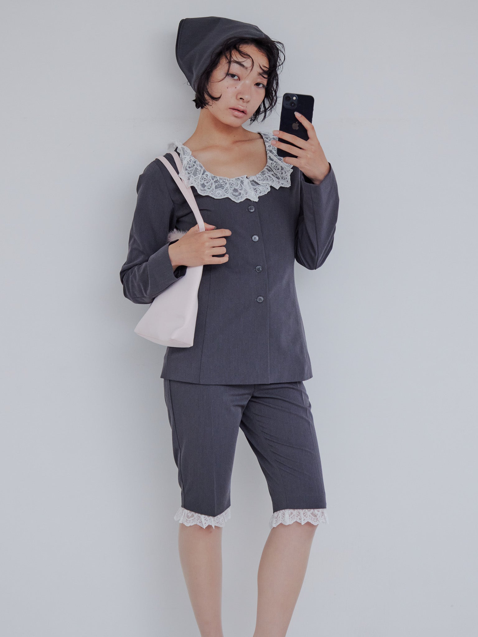 Hem lace sabrina pants グレー size:M model:161cm 富樫かなえ