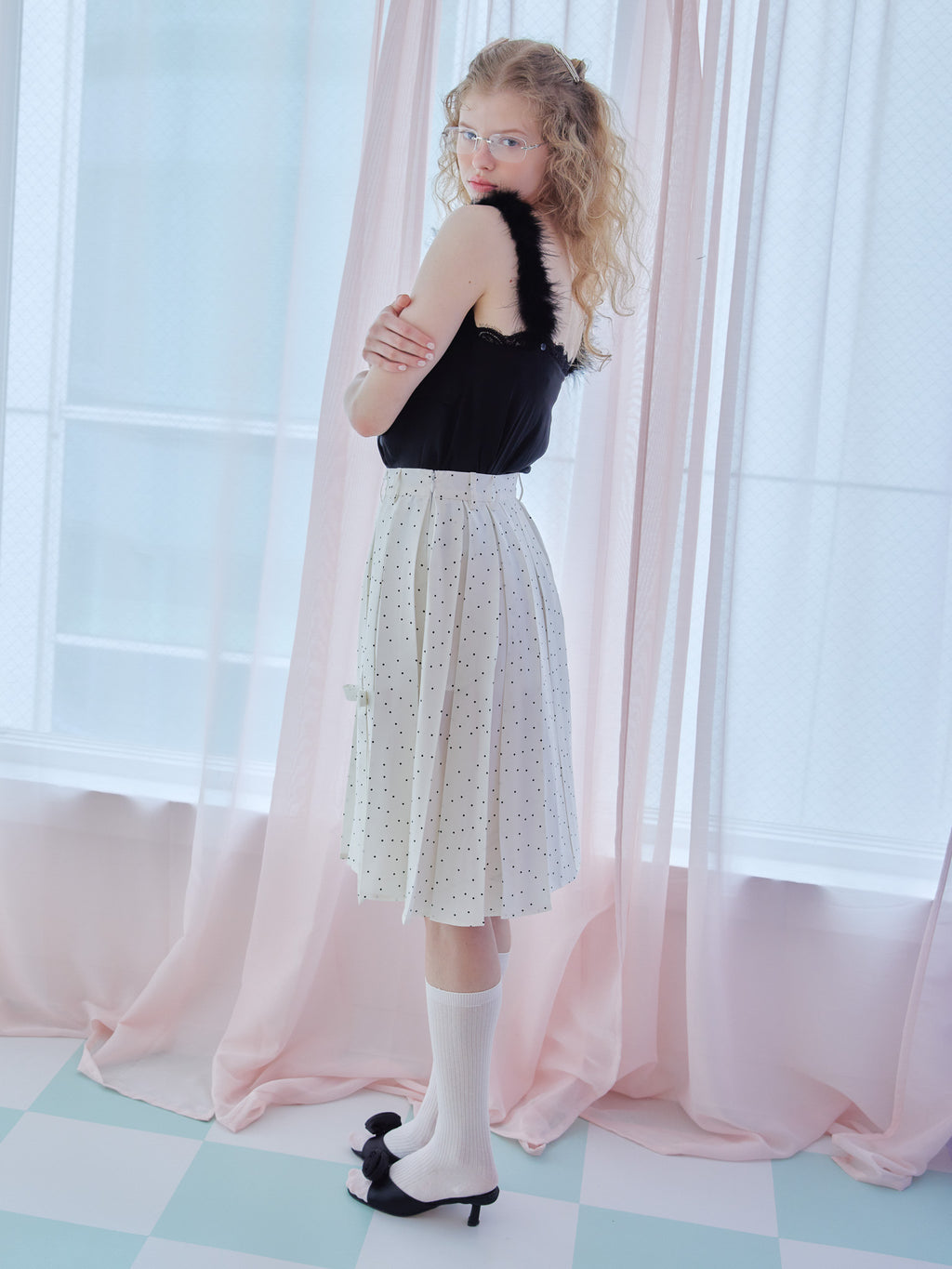 Ribbon slit pleated skirt ドット size:M model:173cm Olesia