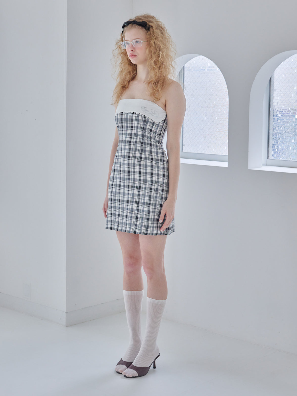 Rhinestone mini dress チェック size:M model:173cm Olesia