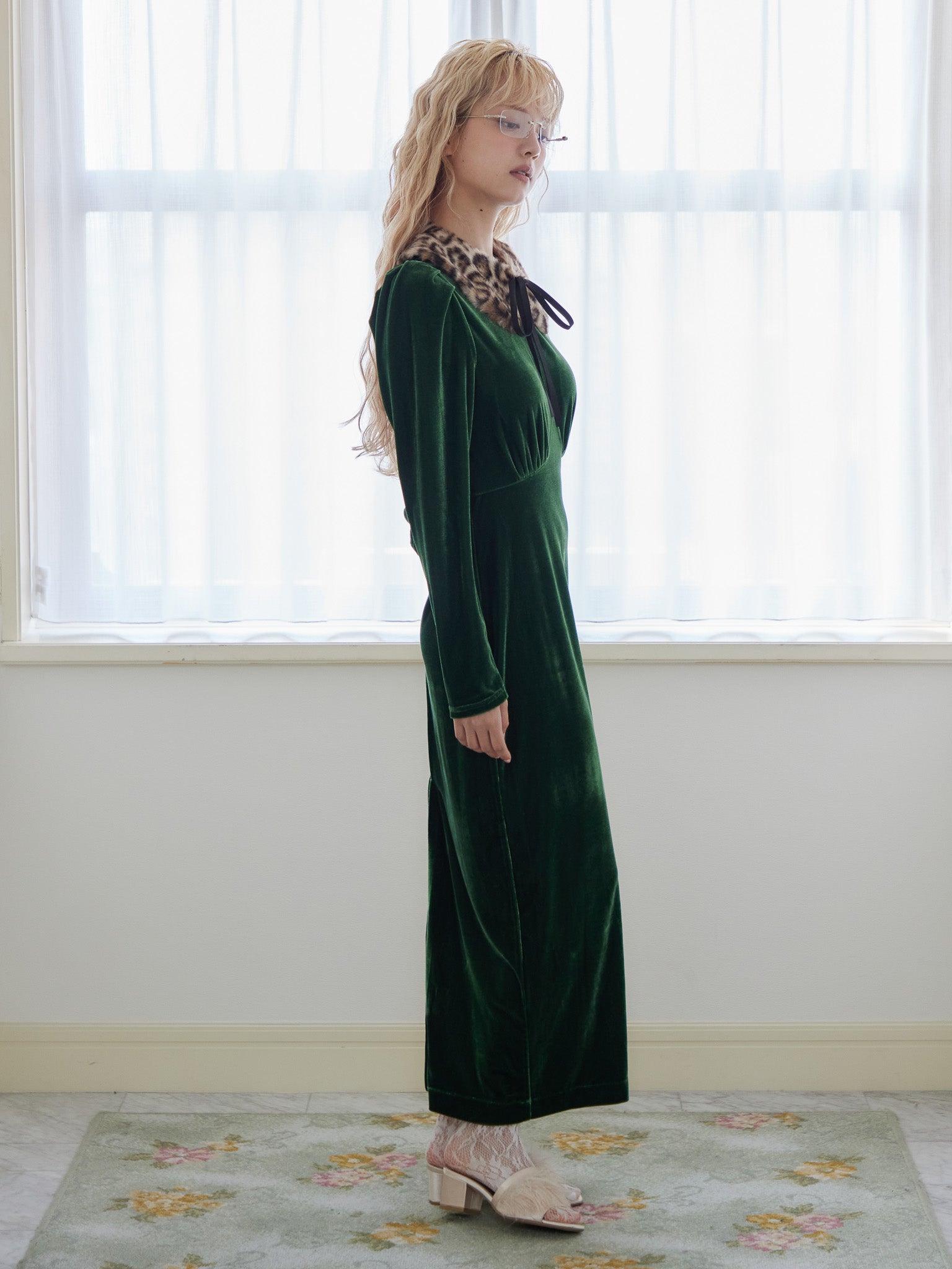 Ribbon embroidered velour dress & tippet グリーン size:M model:163cm MINAMI