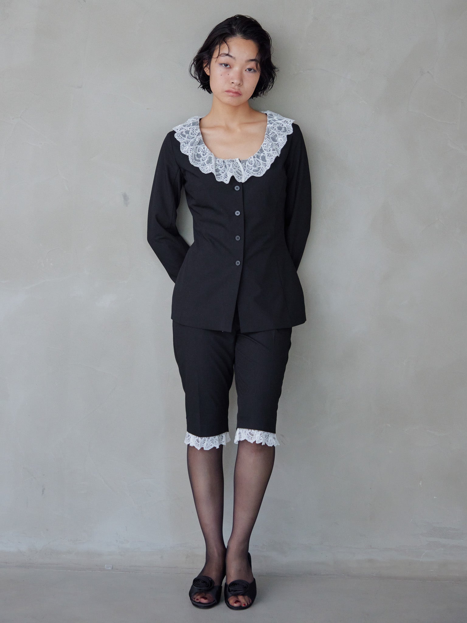 Hem lace sabrina pants ブラック size:M model:161cm 富樫かなえ