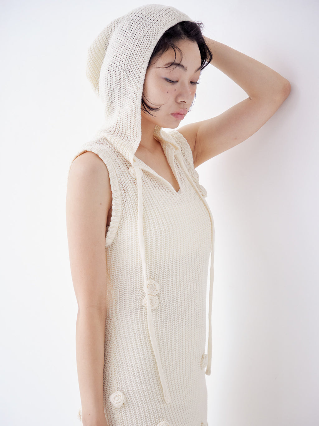 Rose knit hoodie dress ホワイト size:M model:161cm 富樫かなえ