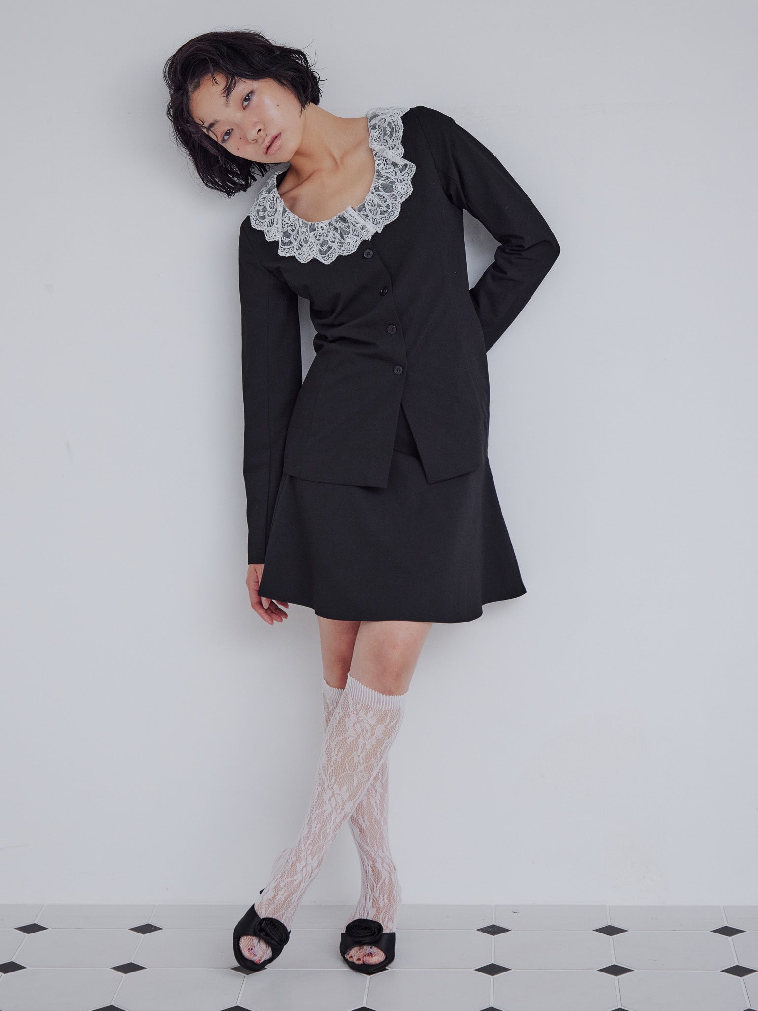 Lace trimmed tailored blouse ブラック size:M model:161cm 富樫かなえ