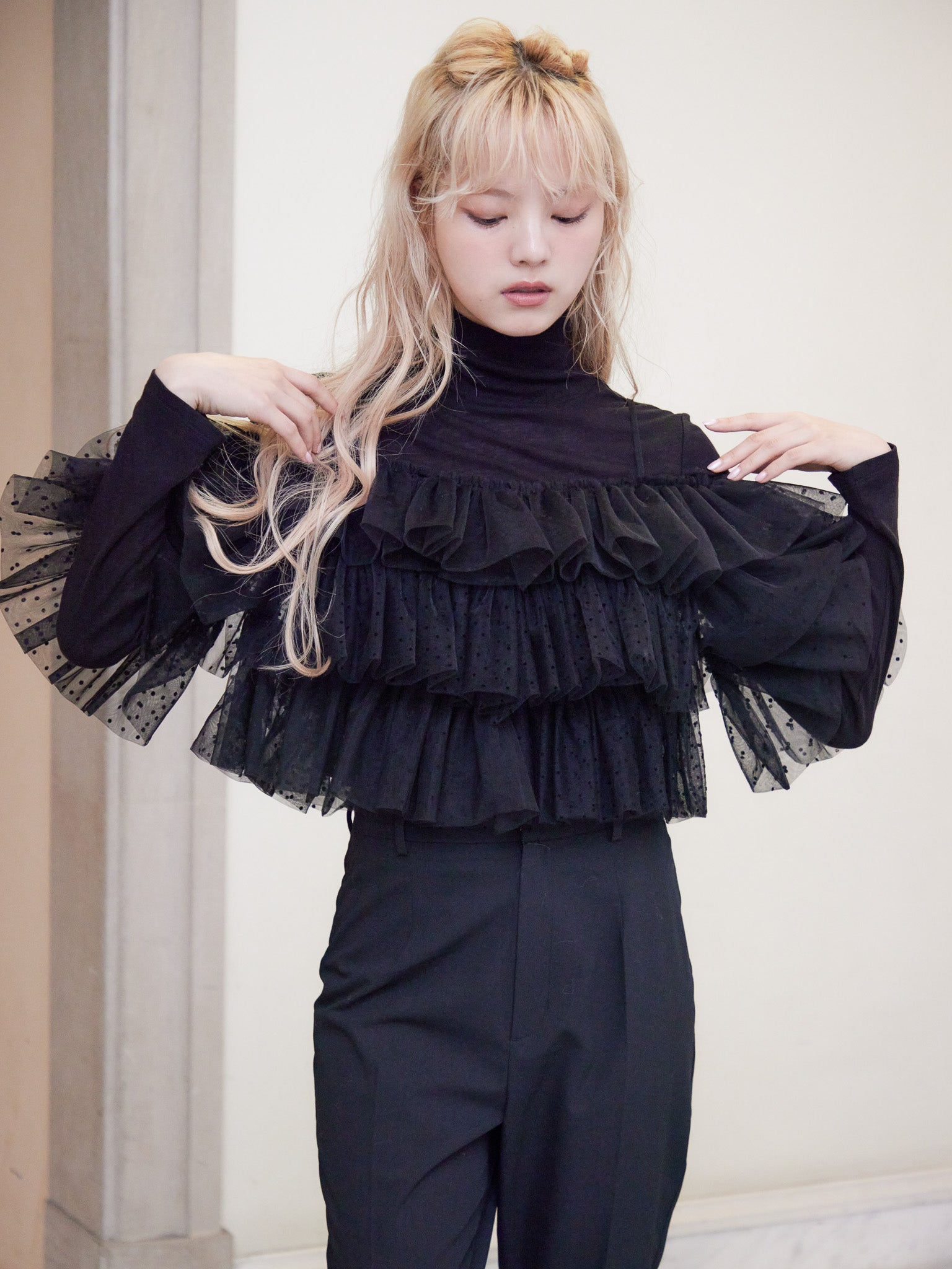 Dot tulle ruffle & knit top set ブラック size:M model:163cm MINAMI