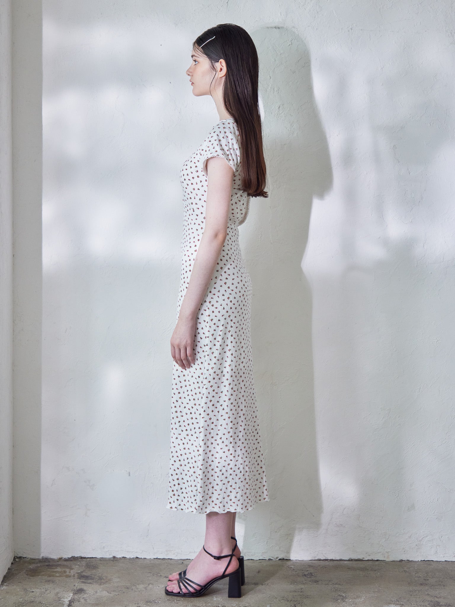 Back open print cut dress ホワイト size:M model:170cm ALICE
