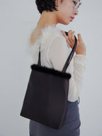 Fur satin bag ブラック size:M model:161cm 富樫かなえ