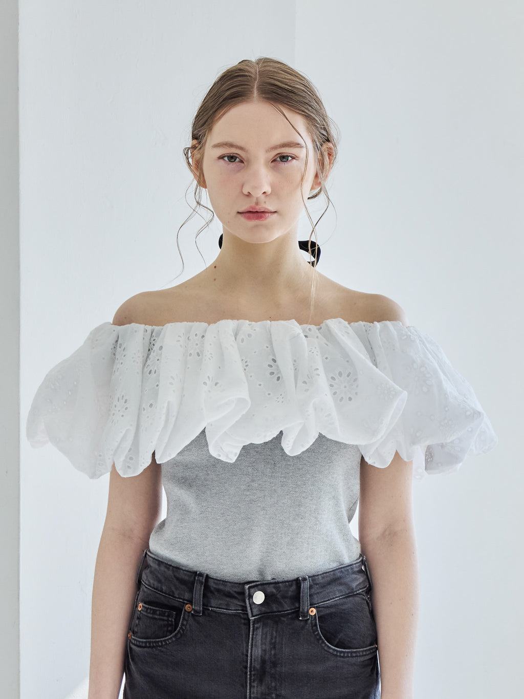 Embroidered balloon collar knit top グレー size:M model:171cm ANIUTA