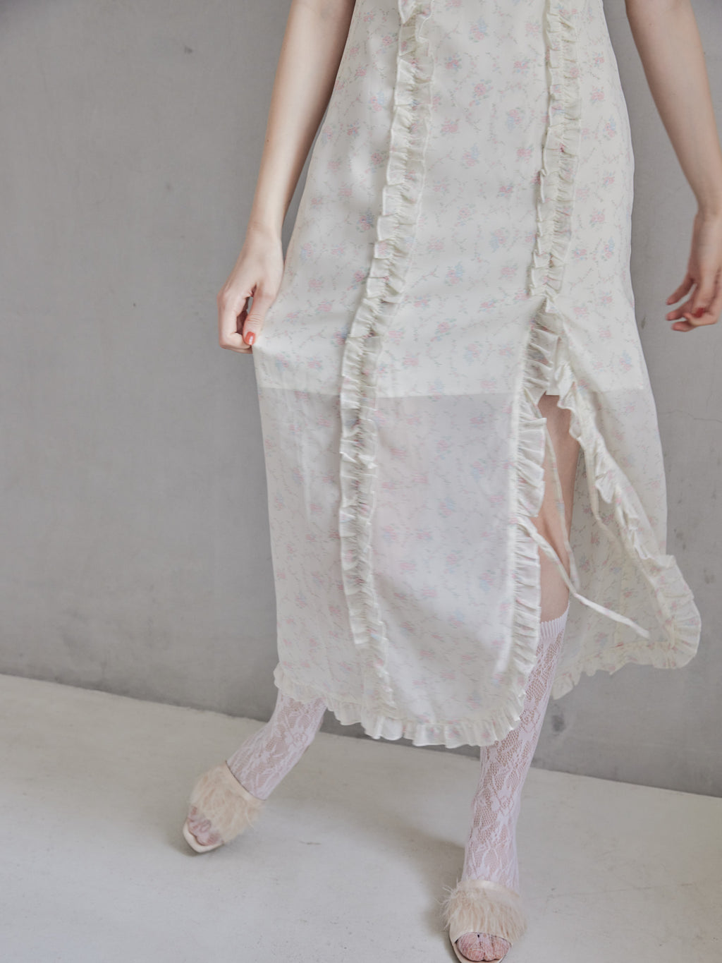 Frill slit cami dress ホワイト size:M model:173cm DASHA.G