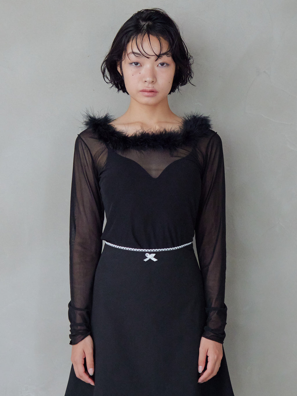 Fur trimmed sheer top ブラック size:M model:161cm 富樫かなえ