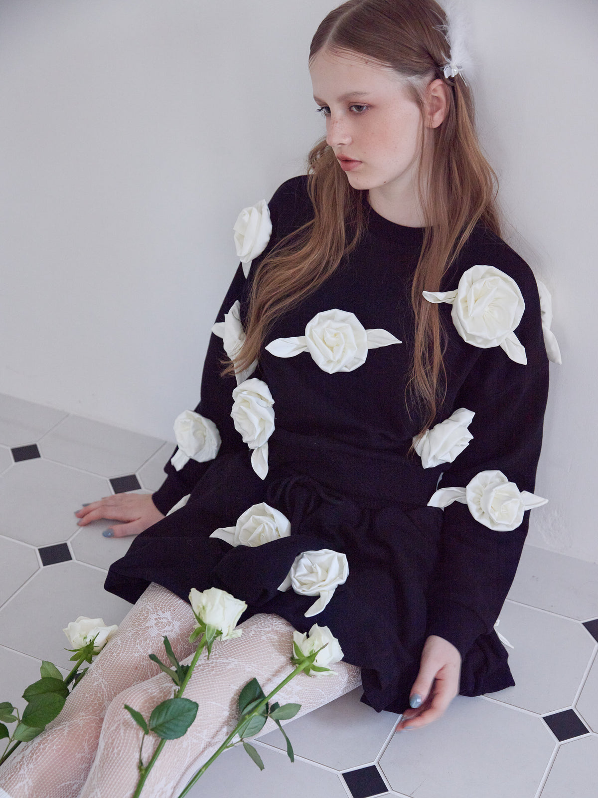 Many rose sweat top ブラック size:M model:173cm ALINA
