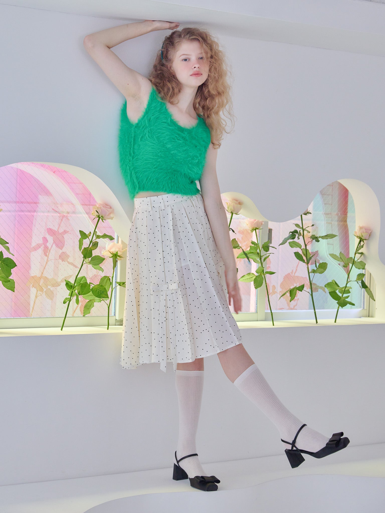 Back open shaggy knit tank top グリーン size:M model:173cm Olesia