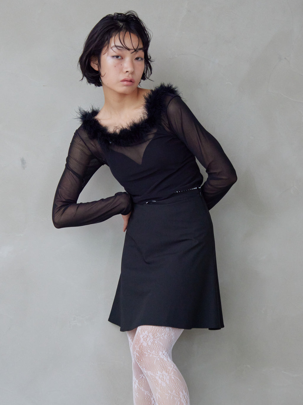 Fur trimmed sheer top ブラック size:M model:161cm 富樫かなえ