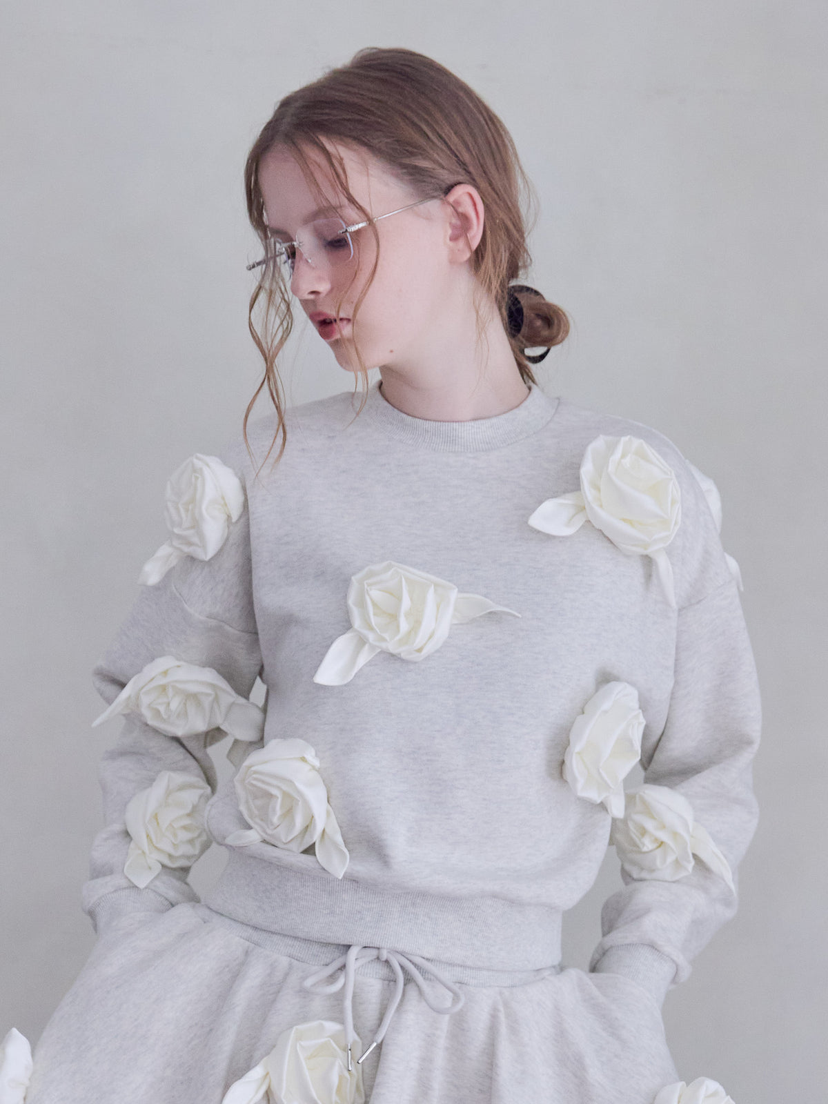 Many rose sweat top グレー size:M model:173cm ALINA