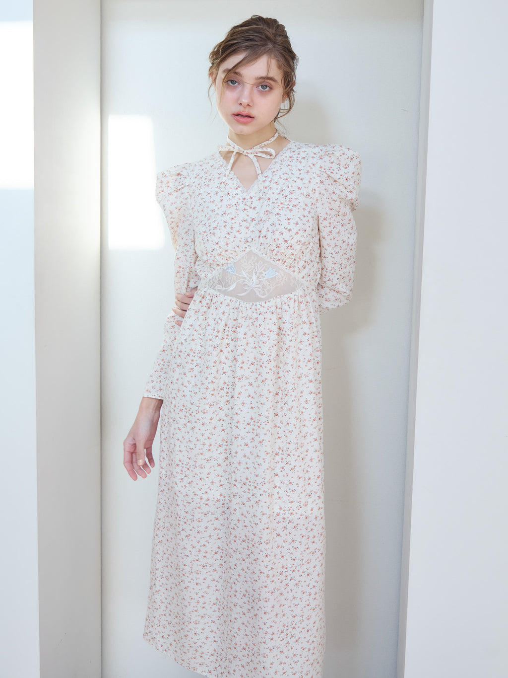 Tulip embroidered dress ホワイト size:M model:174cm KATERYNA