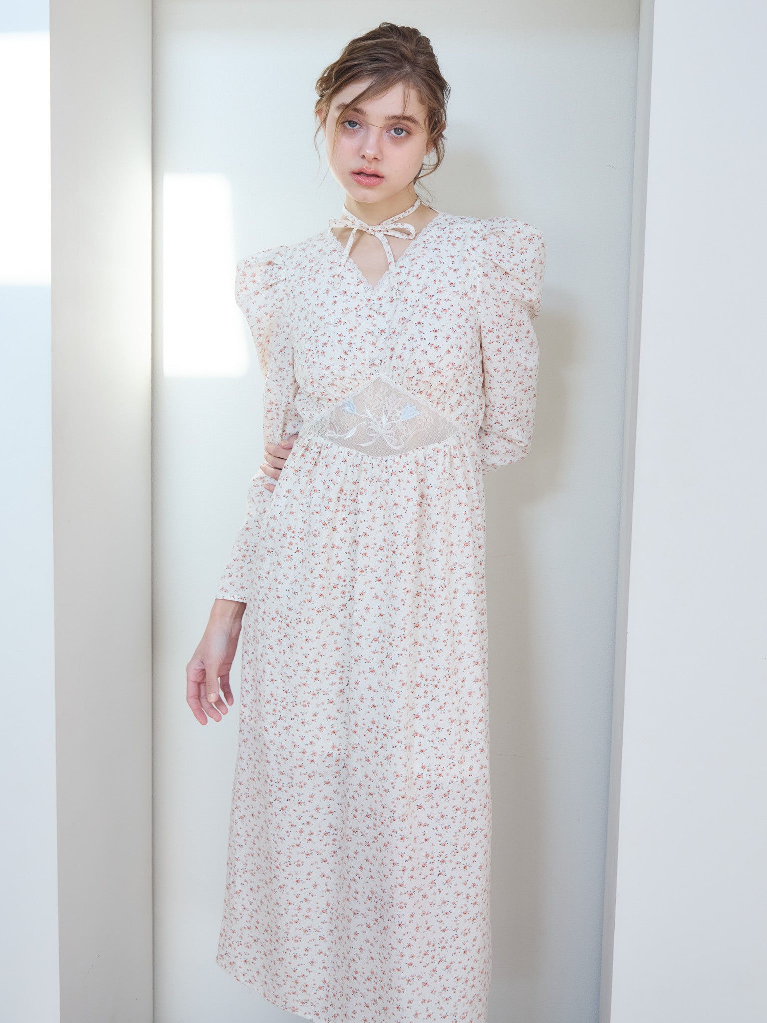 Tulip embroidered dress ホワイト size:M model:174cm KATERYNA