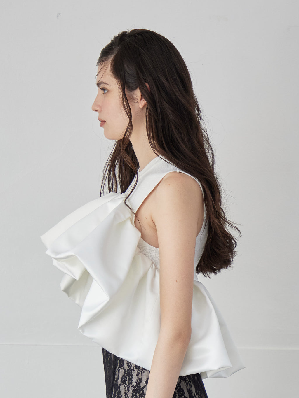Voluminous frill knit top ホワイト size:M model:172cm GINEVRA