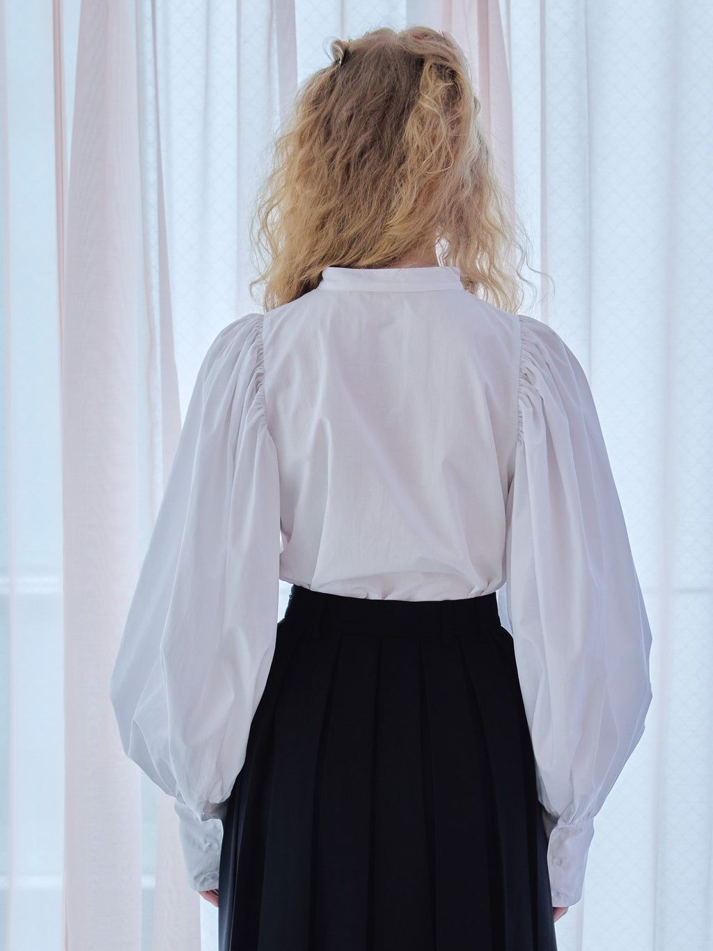 Many ribbon volume sleeve blouse ホワイト size:M model:173cm Olesia