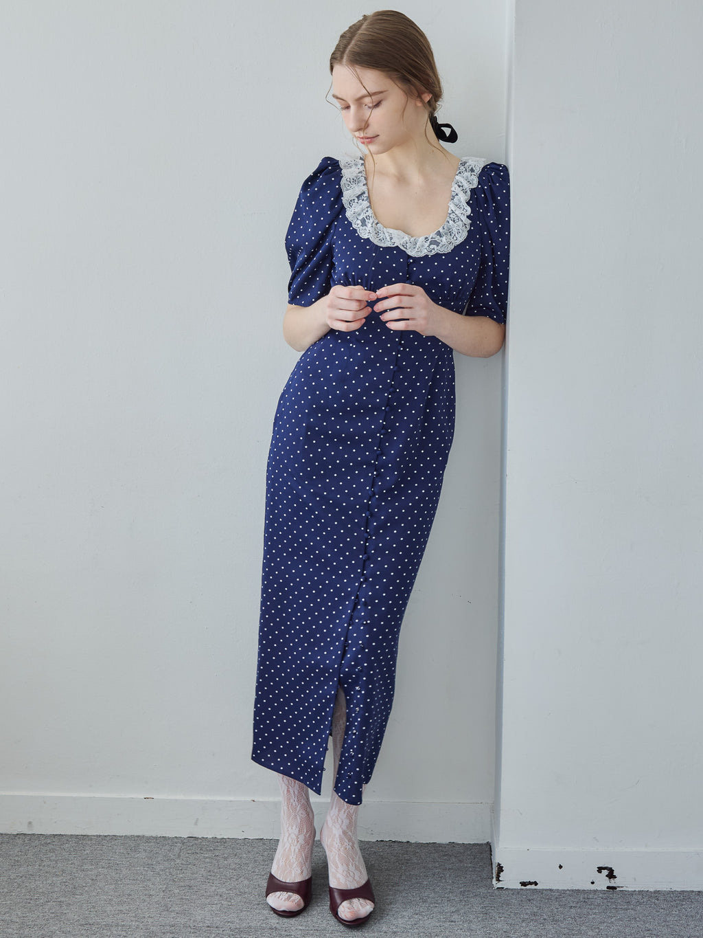 Decollete lace dress ネイビー size:M model:171cm ANIUTA