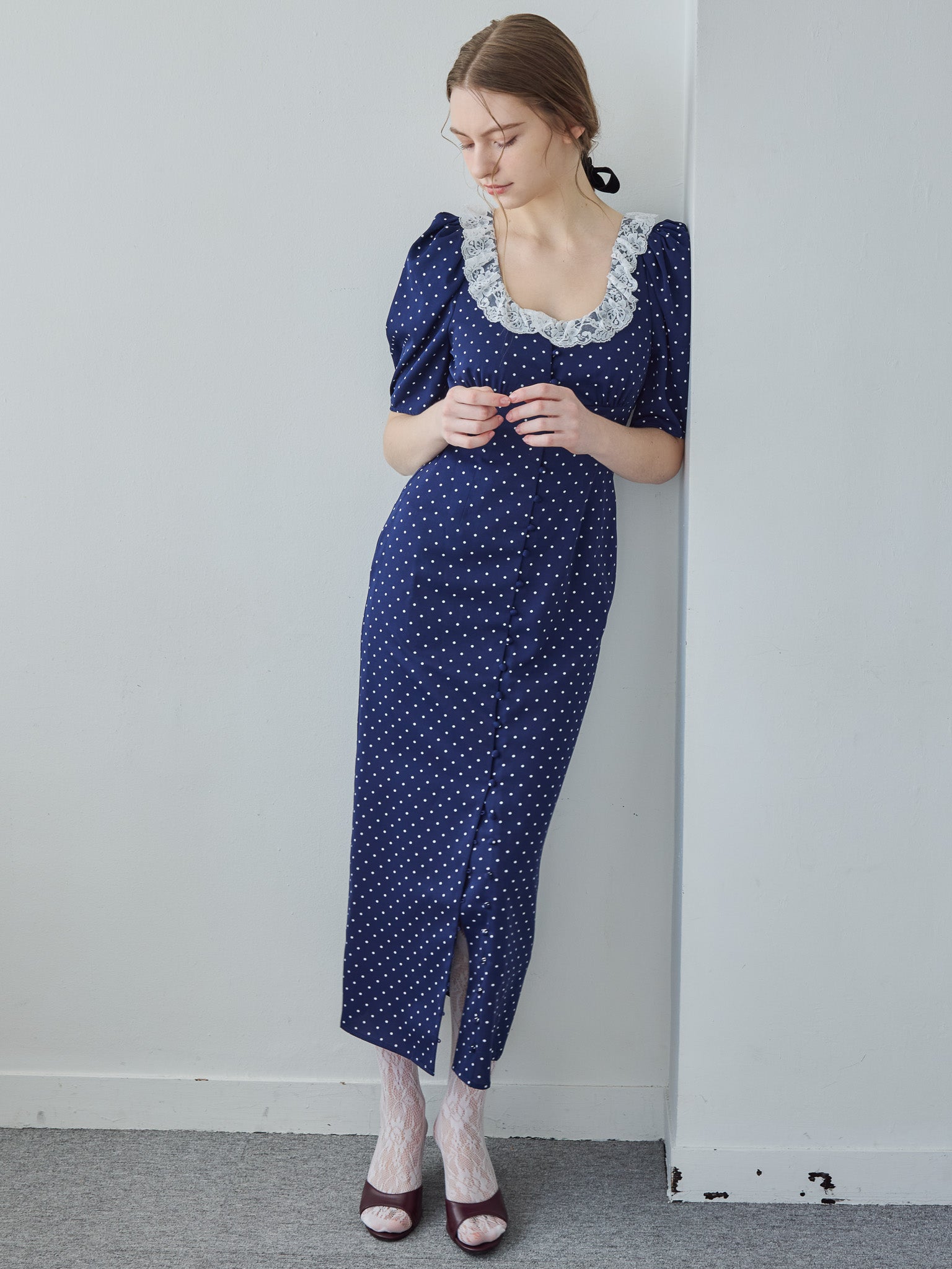 Decollete lace dress ネイビー size:M model:171cm ANIUTA