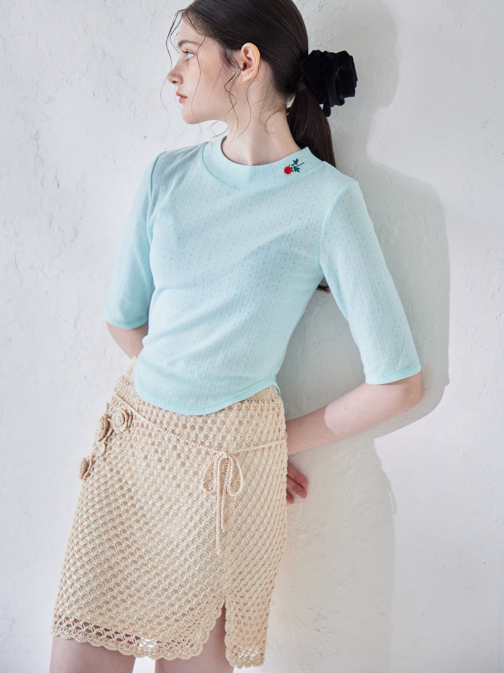 Rose crochet mini skirt ベージュ size:M model:170cm ALICE
