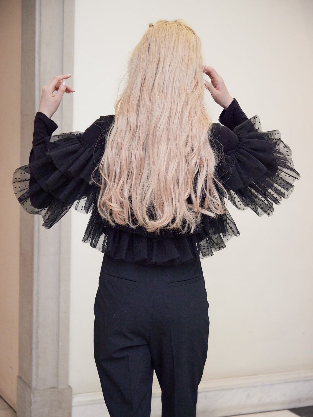 Dot tulle ruffle & knit top set ブラック size:M model:163cm MINAMI
