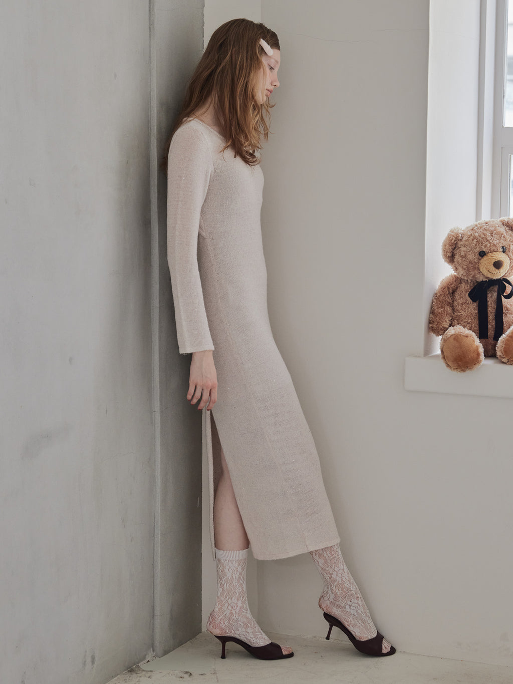 Back open shiny knit dress ピンク size:M model:173cm DASHA.G