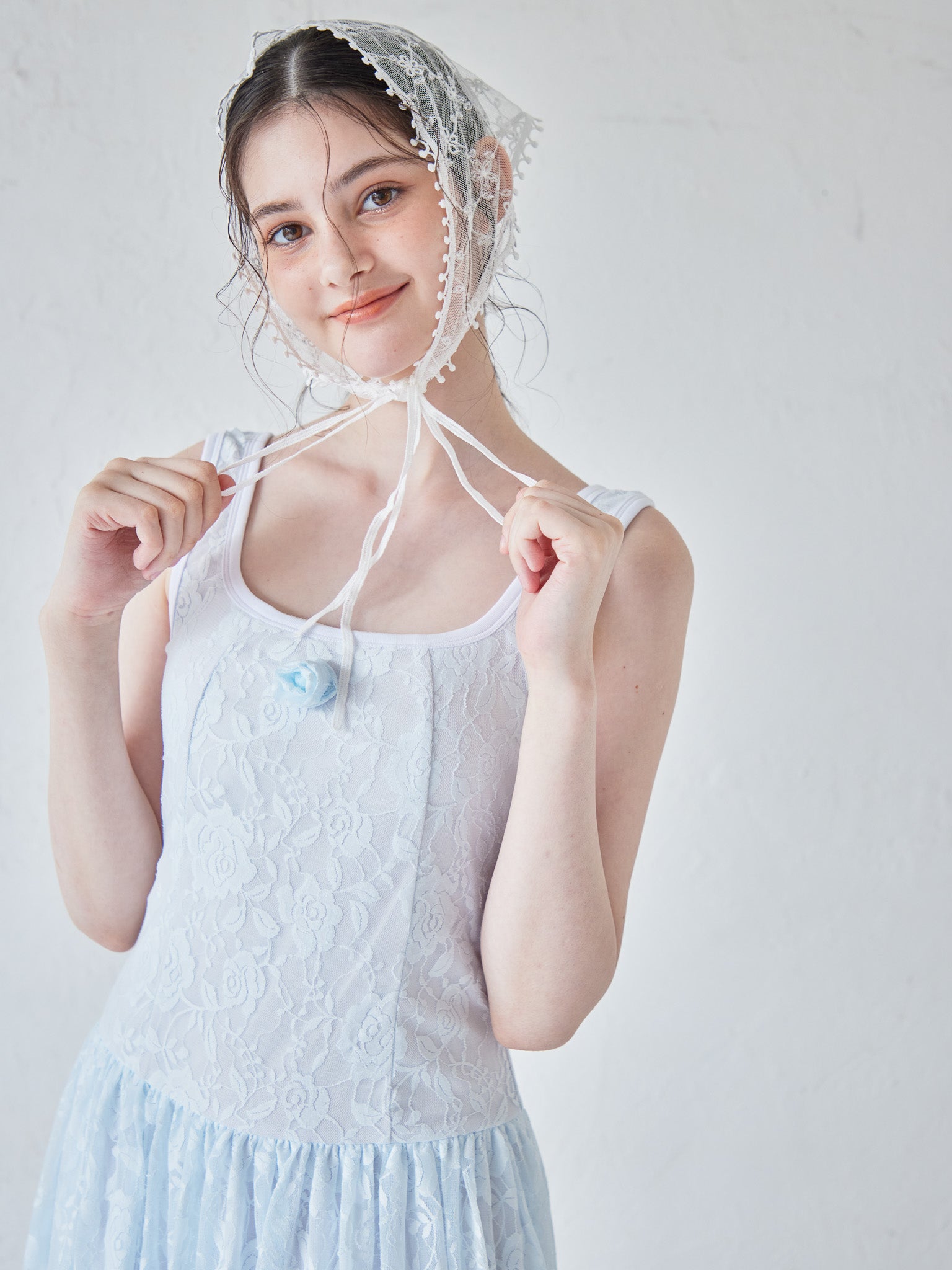 Low switching rose lace dress サックス size:M model:170cm ALICE