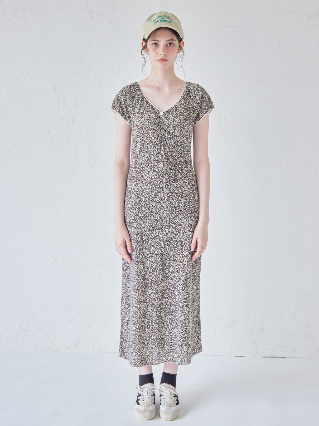 Back open print cut dress ブラウン size:M model:170cm ALICE