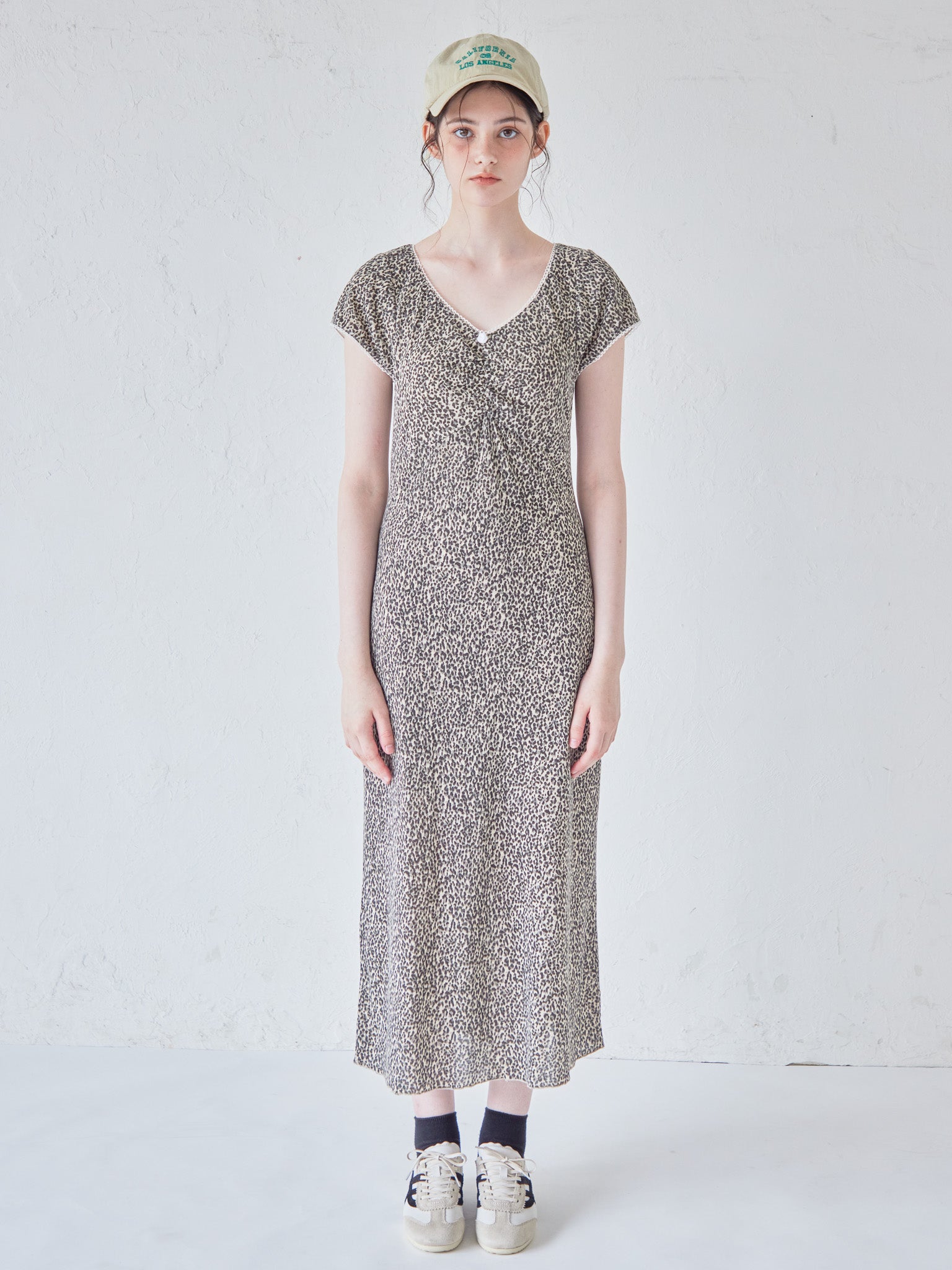 Back open print cut dress ブラウン size:M model:170cm ALICE