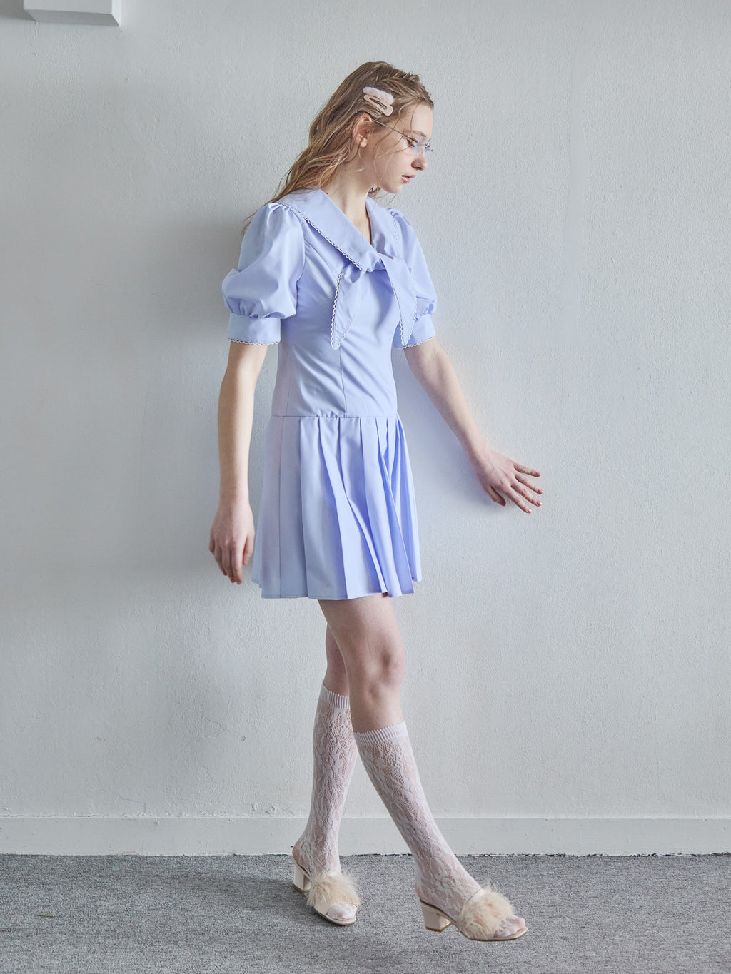 Low waist pleated mini dress ブルー size:M model:171cm ANIUTA