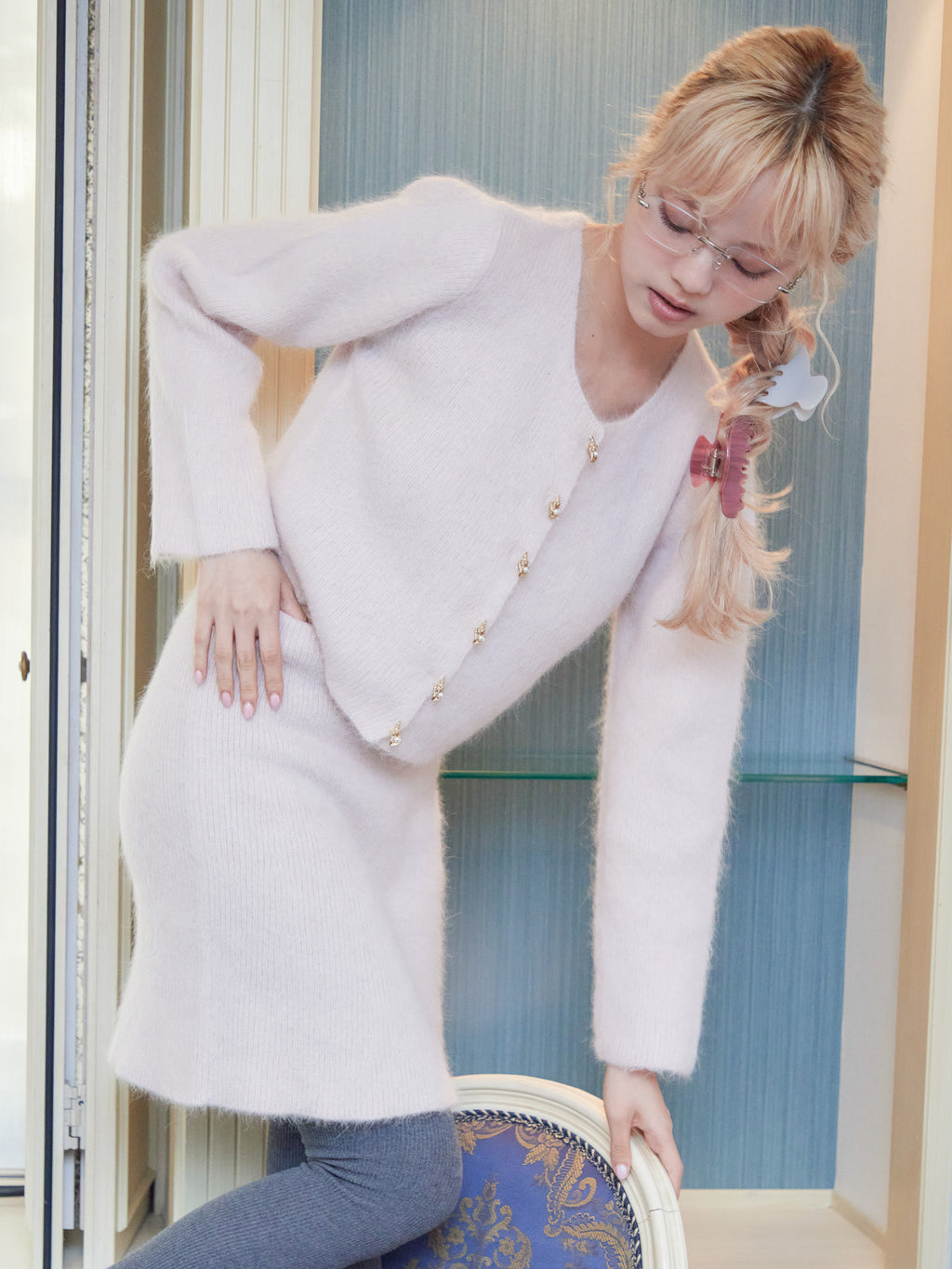 Shaggy mini skirt ピンクベージュ size:M model:163cm MINAMI