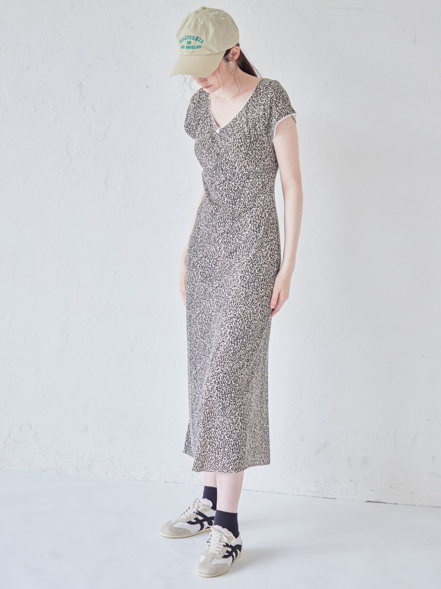 Back open print cut dress ブラウン size:M model:170cm ALICE