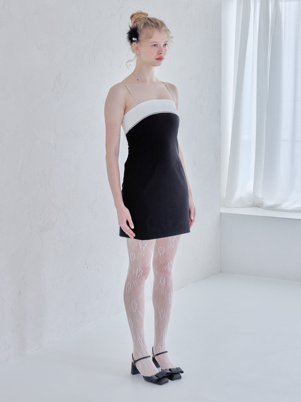 Rhinestone mini dress ブラック size:M model:173cm Olesia