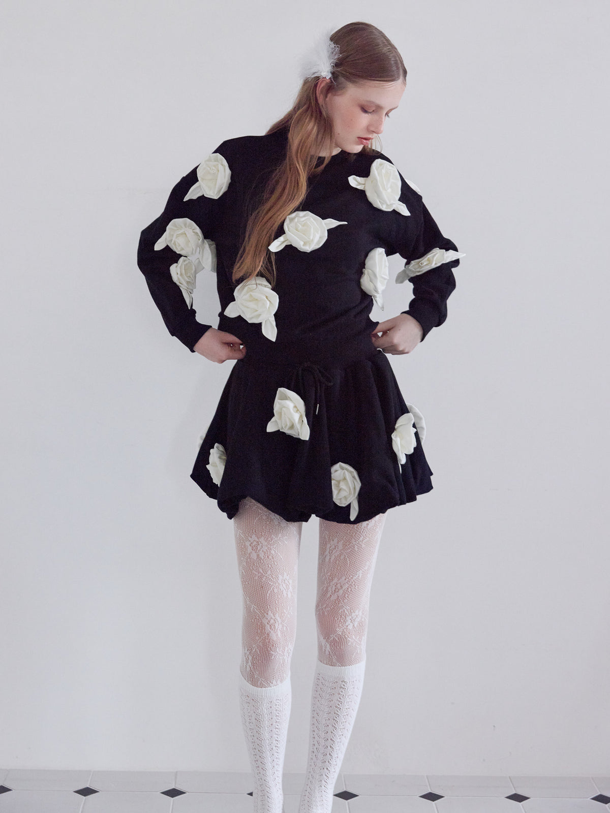 Many rose sweat top ブラック size:M model:173cm ALINA
