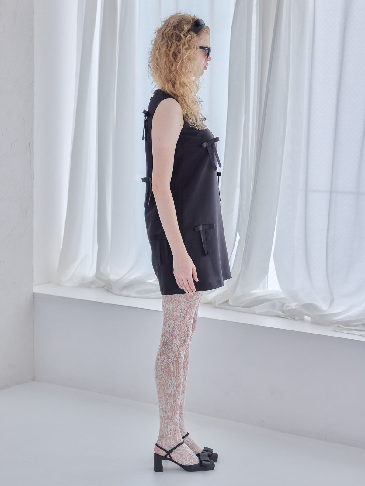 Many ribbon satin mini dress ブラック size:M model:173cm Olesia