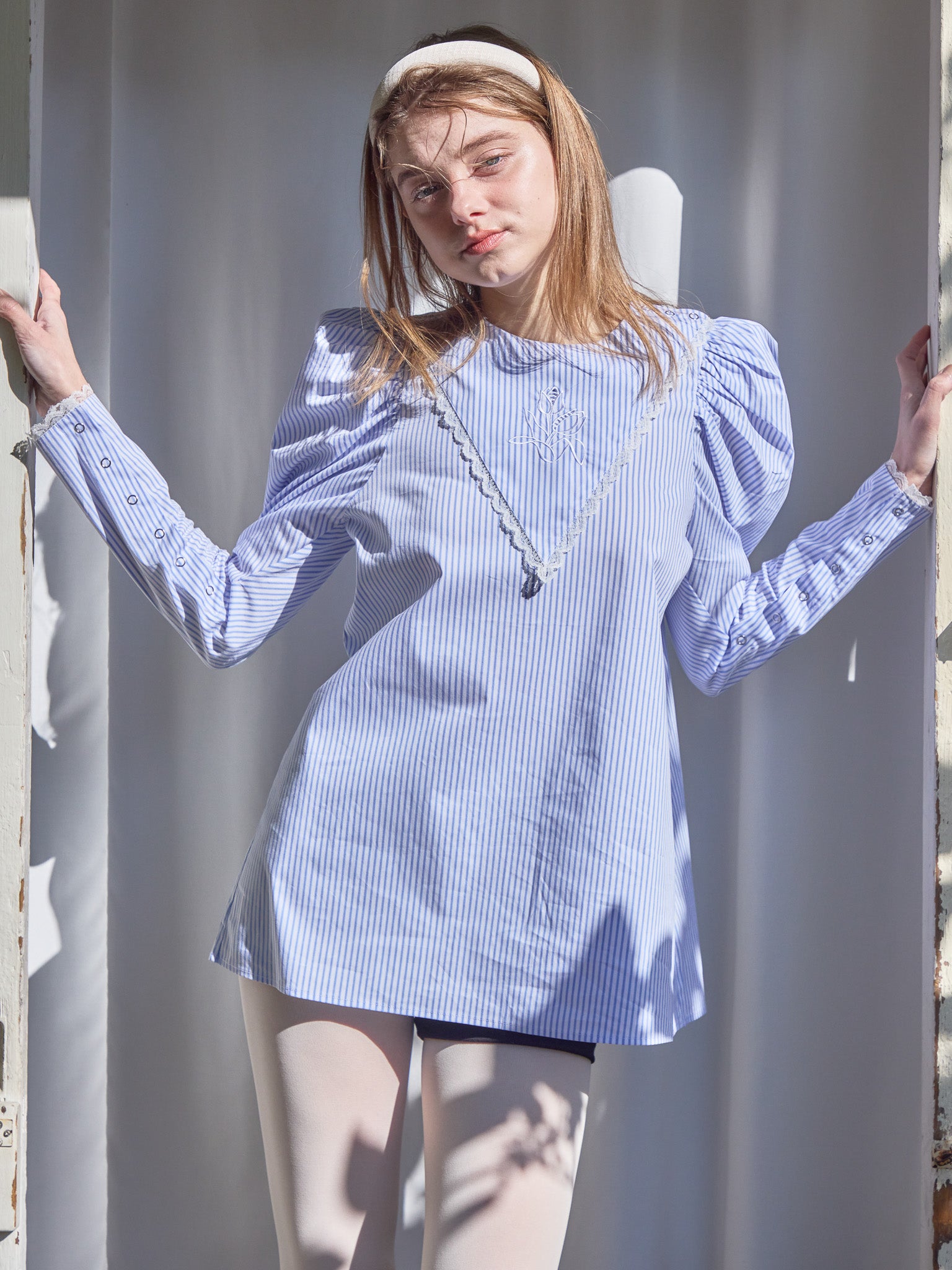 Tulip embroidered volume sleeve blouse ストライプ size:M model:174cm KATERYNA