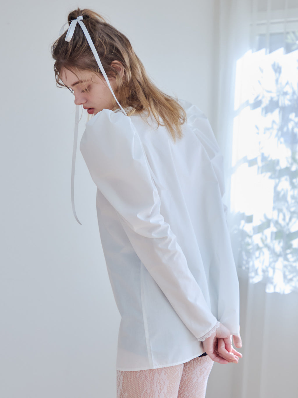Tulip embroidered volume sleeve blouse ホワイト size:M model:174cm KATERYNA