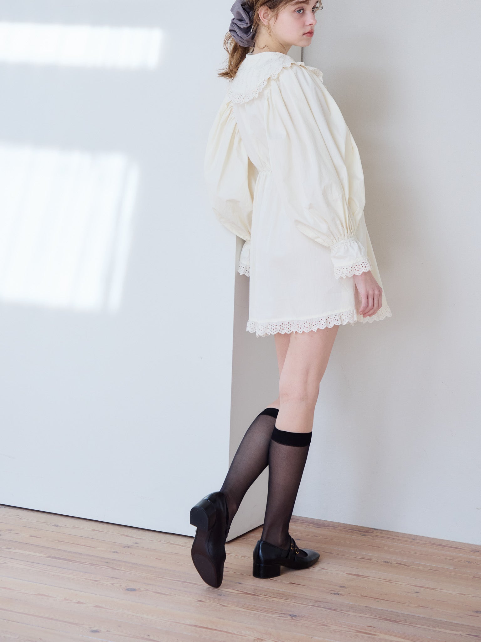 French letter collar wrap mini dress クリーム size:M model:174cm KATERYNA