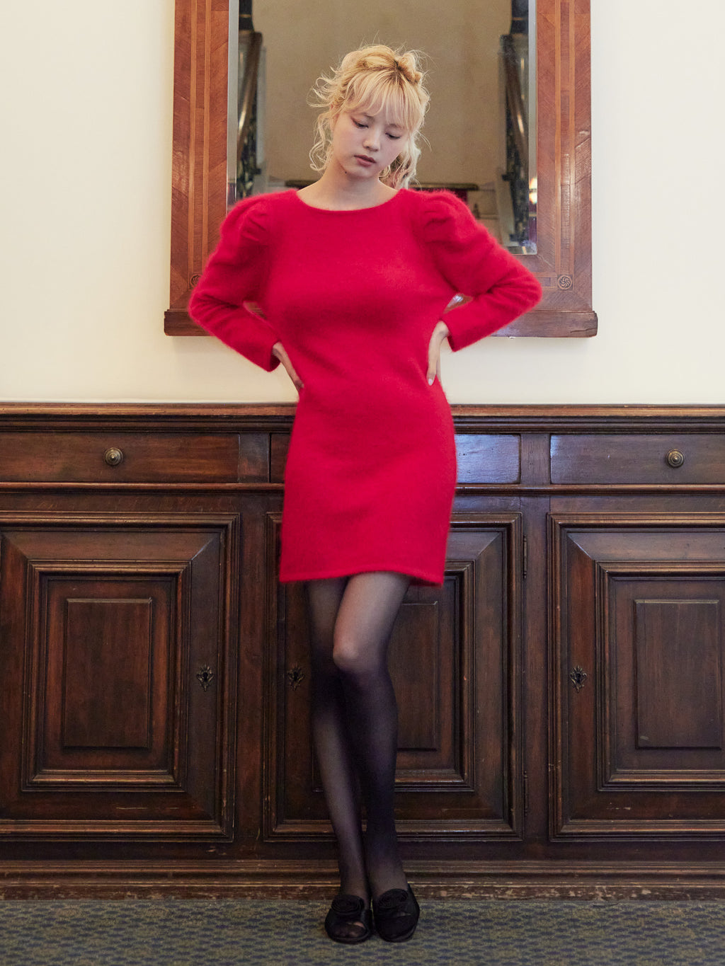 Back open shaggy knit mini dress レッド size:M model:163cm MINAMI
