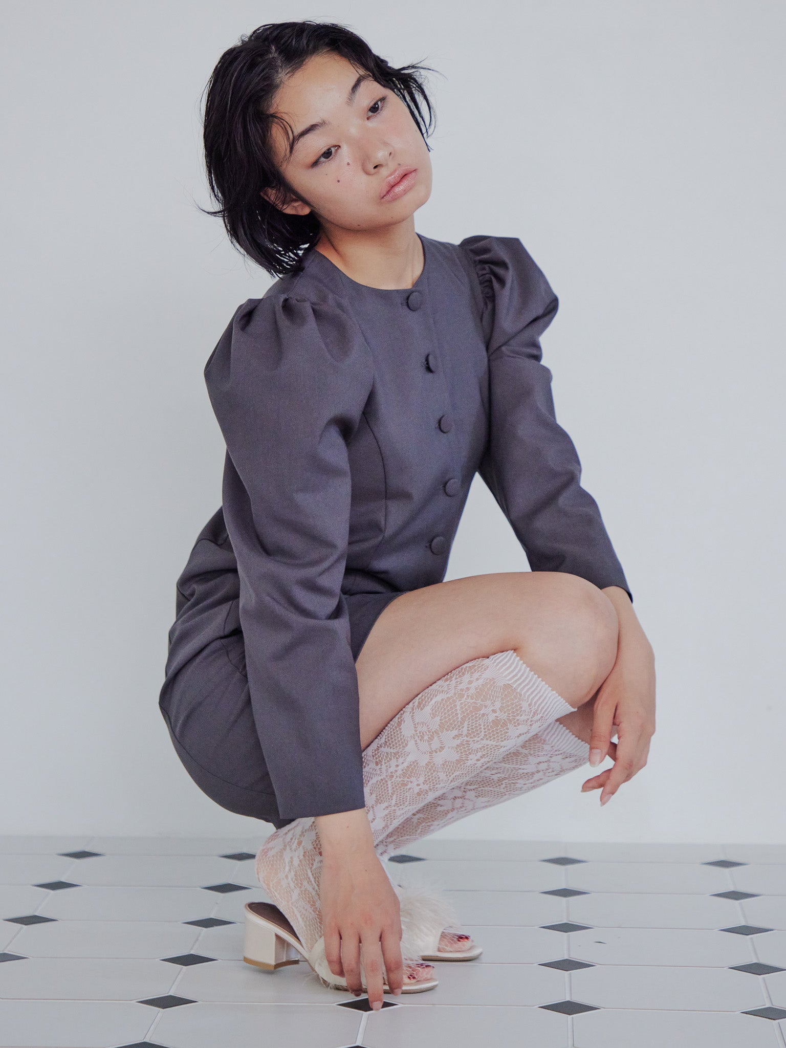 Volume sleeve mini dress グレー size:M model:161cm 富樫かなえ