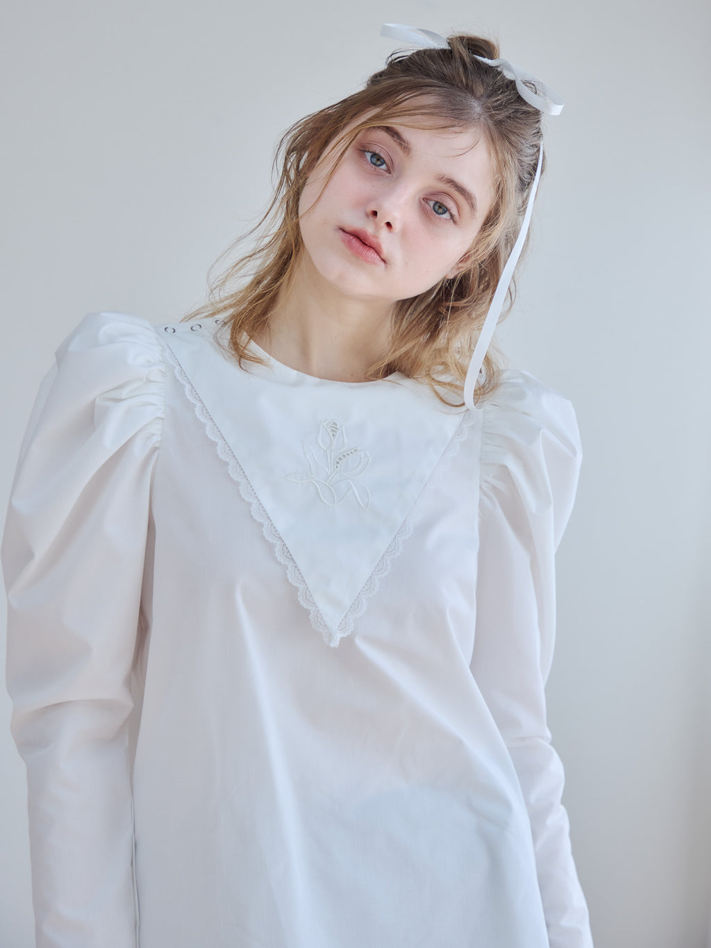 Tulip embroidered volume sleeve blouse ホワイト size:M model:174cm KATERYNA