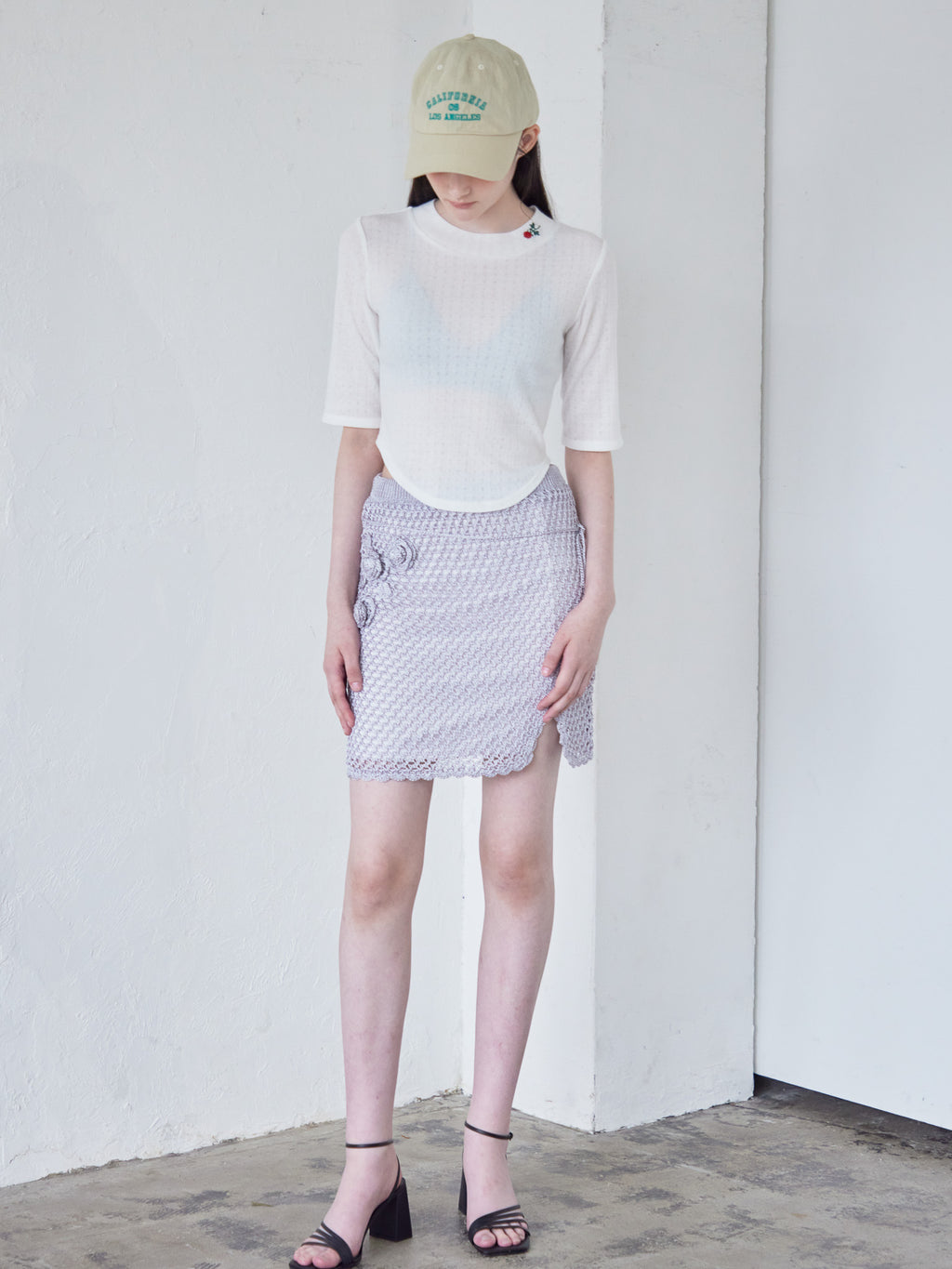 Rose embroidery eyelet short top ホワイト size:M model:170cm ALICE