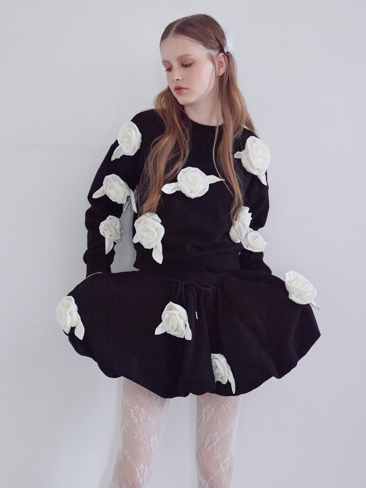 Many rose sweat top ブラック size:M model:173cm ALINA