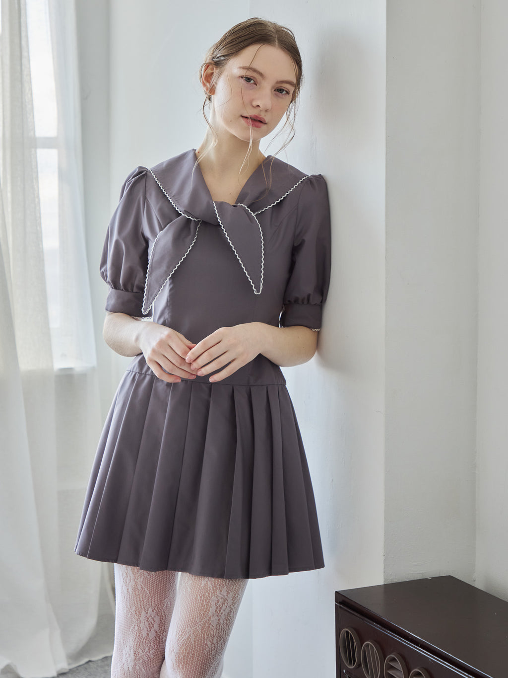 Low waist pleated mini dress グレー size:M model:171cm ANIUTA