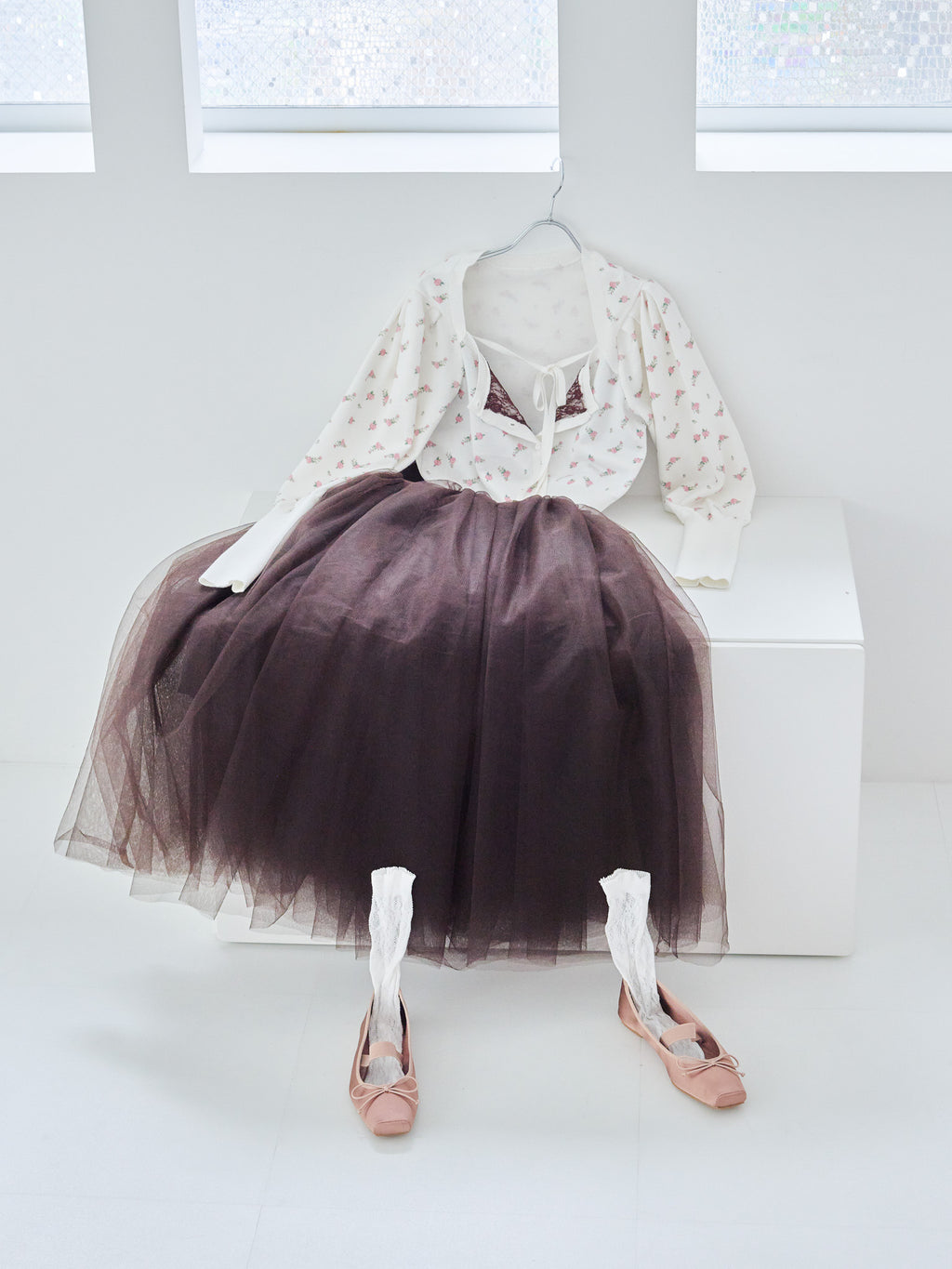 Lace lined cardigan ホワイト size:M model:173cm Olesia