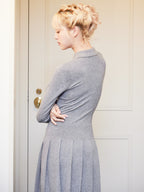 Low waist pleated glitter knit dress グレー size:M model:163cm MINAMI
