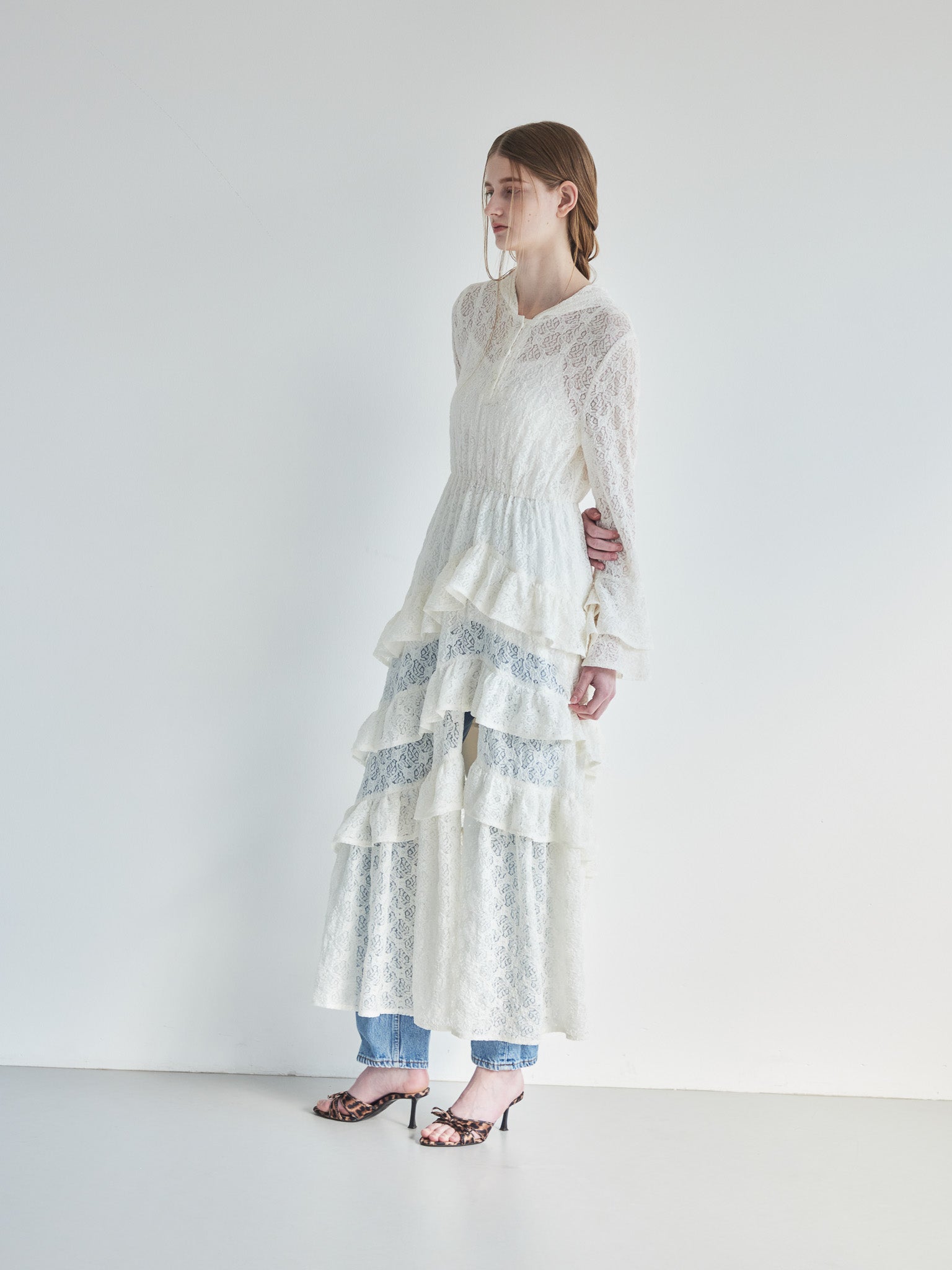 Hoodie race dress アイボリー size:M model:174cm LERA
